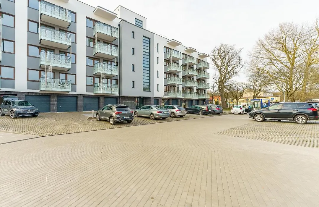 Apartamenty Lighthouse - Bałtycka 22 parking w cenie-1